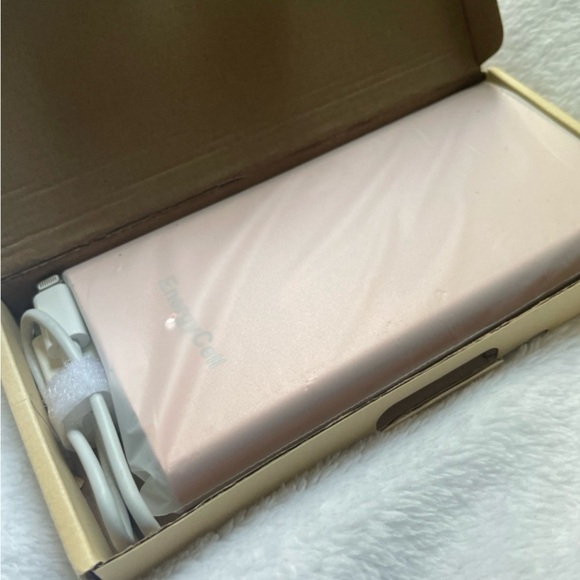 Pink Power Bank with Cable - Picture 2 of 3